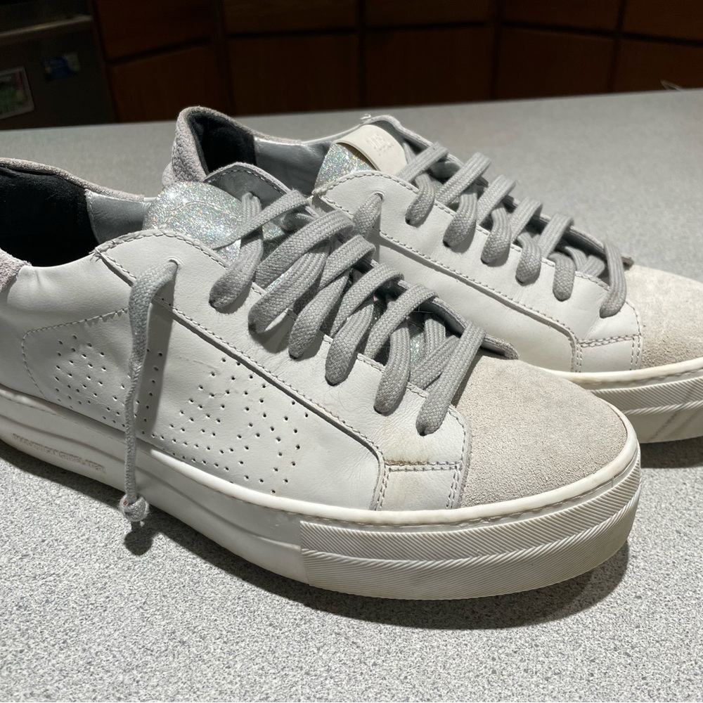 P448 Thea Sneakers, platform sole, White/Laser, sparkle tongue, size 39 (8.5-9).